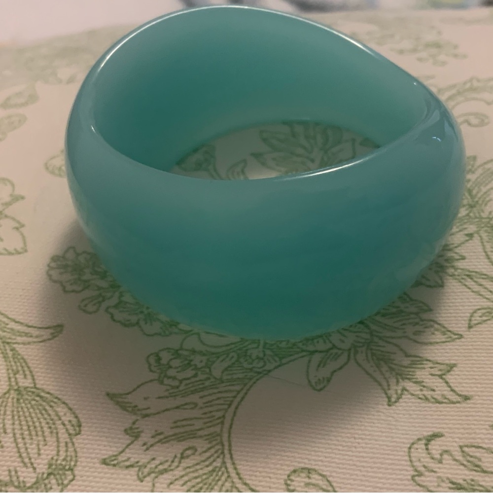 Elegant Turquoise Bangle Bracelet